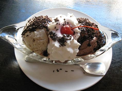 Yummy Vegan Ice Cream Shops in New York - Vegan World Trekker - Vegan ...