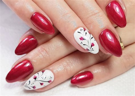 Elegant Almond Nail Designs The Top Trends To Try In 2024