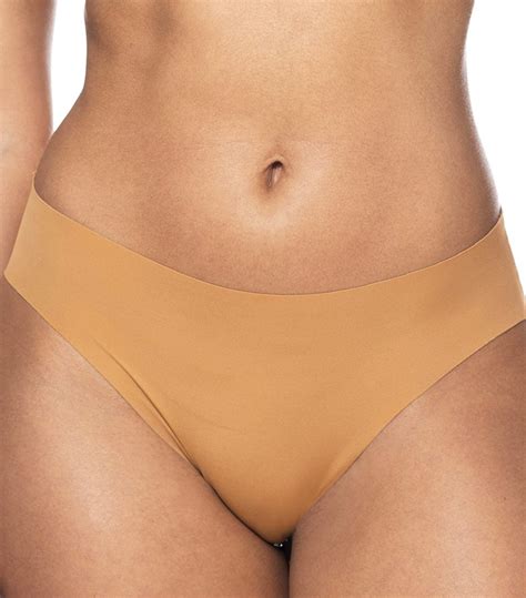 The Best Lingerie For Curvy Women Who What Wear