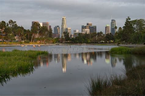 Echo Park Lake editorial photo. Image of grass, water - 171609686