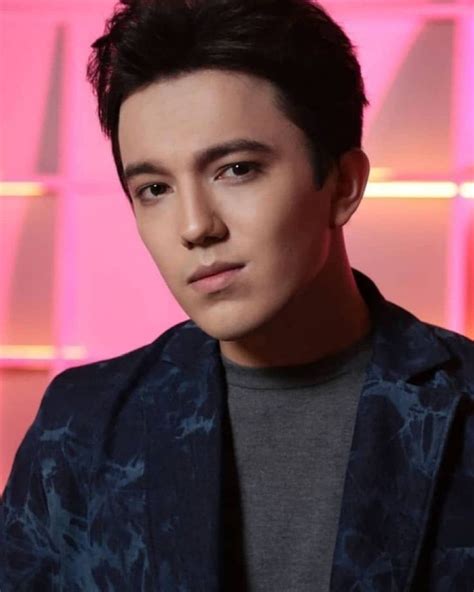 Pin Di Betur Heredia Su Dimash Fotos Divertimento