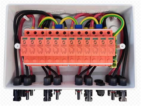 PV DC Überspannungsschutz Solar Anschlusskasten 4 strings Photovoltaik