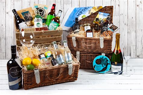 Hampers For Her - Cotswold Food Hampers