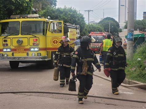 Incendio Estructural En Un Dep Sito De Las Instalaciones Del Sedes