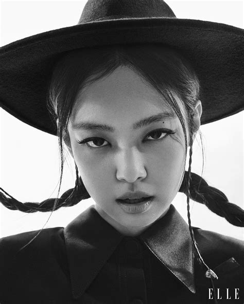 Jennie For Elle Usa Decemberjanuary 2022 Blackpink CafÉ