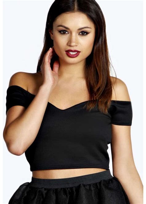 Boohoo Maisy Bardot Plunge Neck Crop Top Black Azz16986 Team Toned Down Trousers With An Eyes