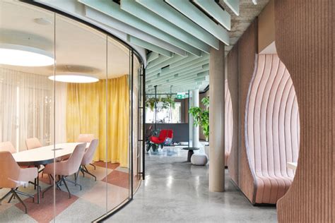 The Treehouse Workplace Ippolito Fleitz Group Archdaily