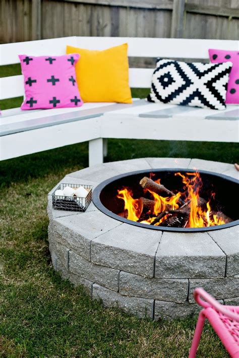 22 Cozy DIY Outdoor Fireplaces - Fire Pit and Outdoor Fireplace Ideas