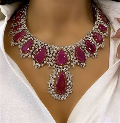 Pin By Manoj Kadel On Diamond Necklaces Colour Stone And Perls Jewellery Fancy Jewelry Necklace