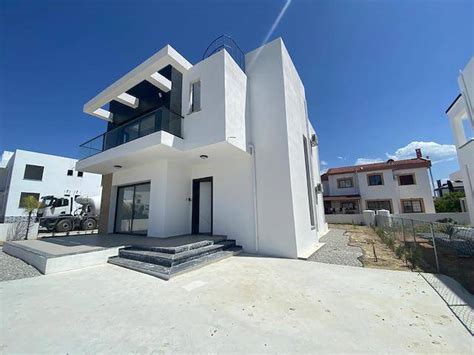 4 Bed Villa With Private Pool In Boğaz Iskele HangiEv