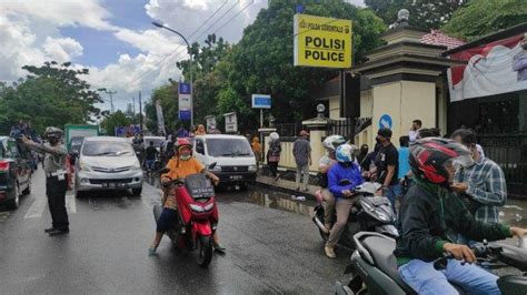 Korban Investasi Bodong Unjuk Rasa Di Mapolda Gorontalo Tribun Gorontalo