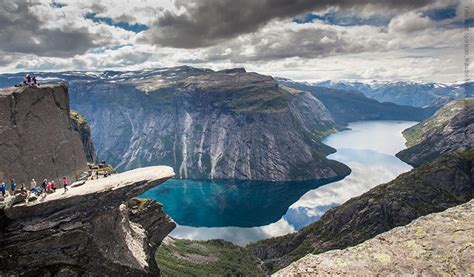 Fjord Preikestolen Pesona Tebing Di Norwegia Naviri Magazine