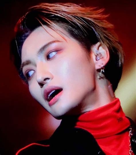 Ateez Seonghwa 박성화 On Instagram “he S So Beautiful My Eyes Are Watering Ahh😞 Cr Melting Pop