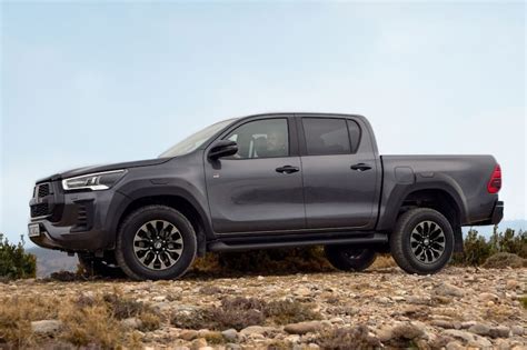 Toyota Hilux gets hybrid technology - Techzle