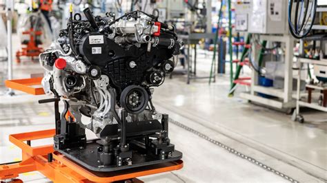 Ford Invests R Million In Struandale Engine Plant For New L V