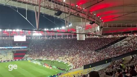 Torcida do Flamengo ataca Renato Gaúcho e ovaciona Jorge Jesus Ole