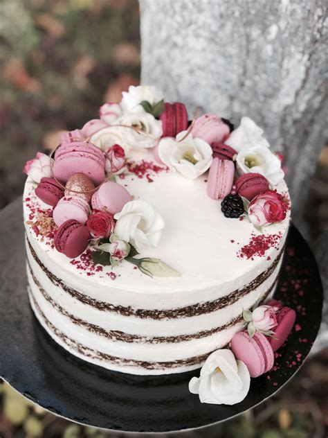 Macaron Decorated Wedding Cake