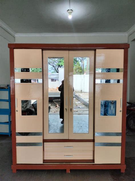 Lemari 4 Pintu Sledding Perabotan Rumah Di Carousell