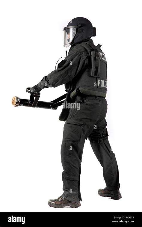 Police Battering Ram Hi Res Stock Photography And Images Alamy