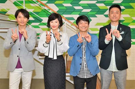 「水野真紀の魔法のレストラン」20周年記念番組の会見に臨んだ（左から）v6・長野博、水野真紀、ロザン・菅広文、宇治原史規 ― スポニチ