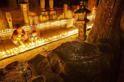 Festival Delle Candele Di Koyasan Travel Japan Ente Nazionale Del