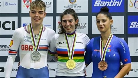 Pedale Rosa Bft Burzoni Vo Team Pink Valentina Zanzi Di Bronzo Ai