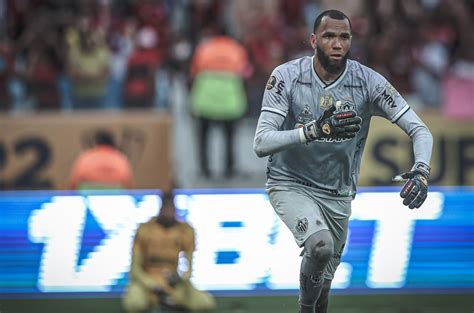 Herói do título alvinegro goleiro Éverson abre o jogo em entrevista e