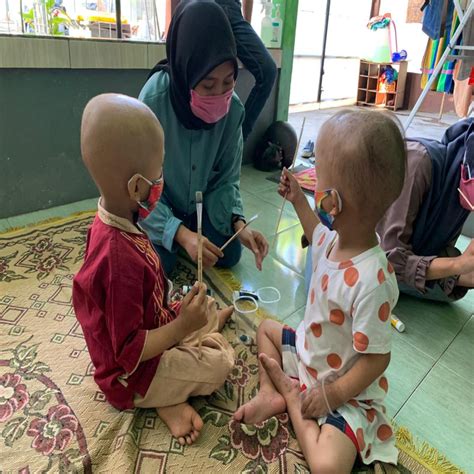 Bantu Rumah Singgah Untuk Pasien Kanker Anak