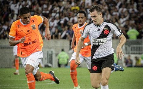 Vasco salva Nova Iguaçu de prejuízo no Maracanã