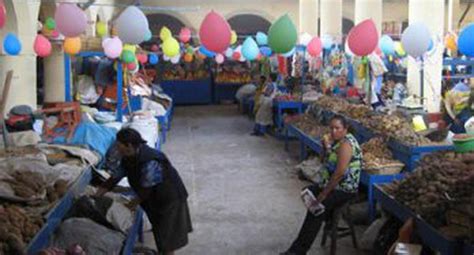 Comerciantes Celebran Aniversario PERU CORREO