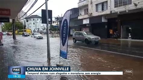 Chuva Rápida Causa Pontos De Alagamento E Queda De árvore Em Joinville