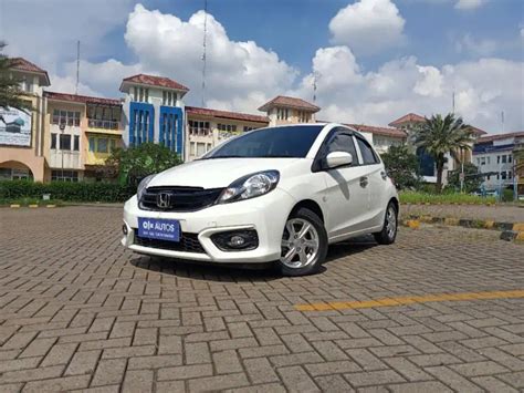 OLX Autos Honda Brio Satya 1 2 E Bensin AT 2018 Putih Mobil Bekas