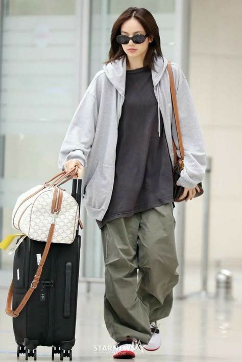 lisa blackpink streetwear