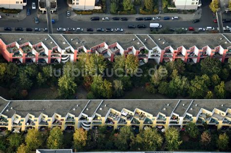 Luftbild Berlin Balkon Und Fenster Fassade An Der Plattenbau