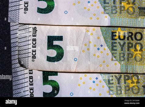 Enfoque Selectivo En Los Detalles De Los Billetes En Euros Primer Plano De Detalle De Billetes