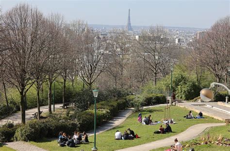 Sur Les Traces Du Passé Dans Le Parc De Belleville Lun Des Plus Beaux