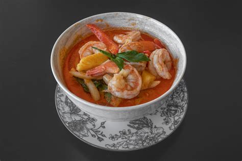 Tom Yum Noodle Soup Thai Chef Eatery