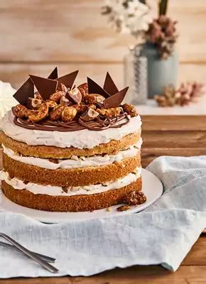 Naked Cake La P Te Pralin E Aux Noisettes Recette Dr Oetker