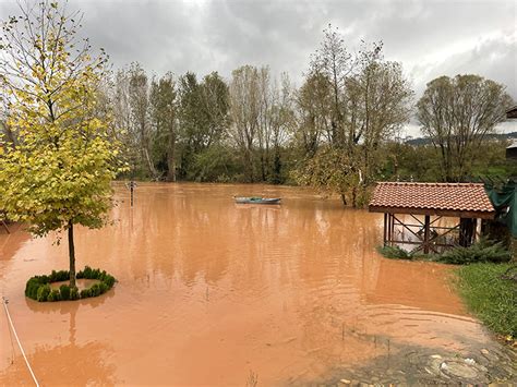 Bart N Irma Ndaki Su Seviyesi Metre Y Kseldi