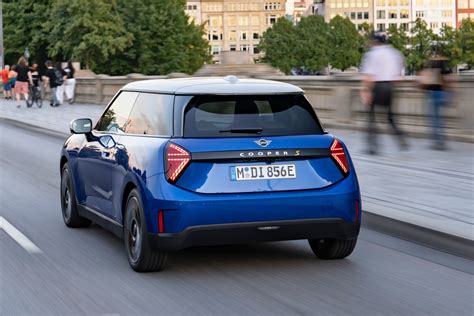 Mini Mini Cooper Eléctrico 2024 Con Un Extra De Potencia Y Autonomía