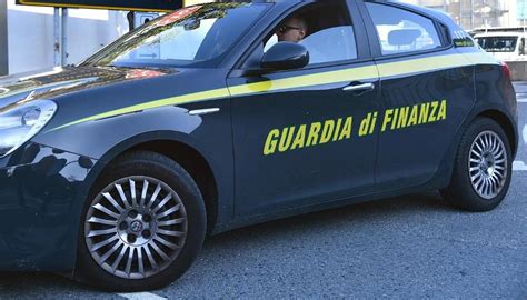 Concorso Guardia Di Finanza Per Titoli Ed Esami Reclutamento Di