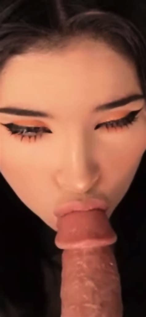 Lau Webcam Dildo Blowjob Nice