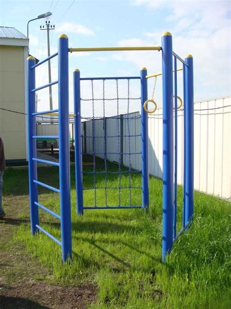 Спортивный уголок для детей на дачу своими руками фото