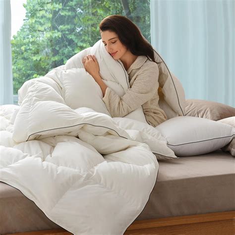 Amazon Hyvif Luxury Hungarian Goose Down Comforter Queen Size