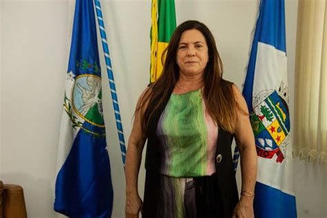 BLOG O ETERNO APRENDIZ VICE PREFEITA MAGDALA FURTADO ASSUME COMO