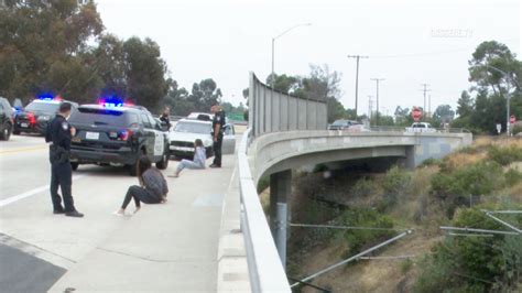 Man jumps 25 feet off bridge to evade police | FOX 5 San Diego