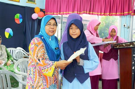 Laman Rasmi Sekolah Kebangsaan Tembila Jamuan Akhir Tahun Pengawas