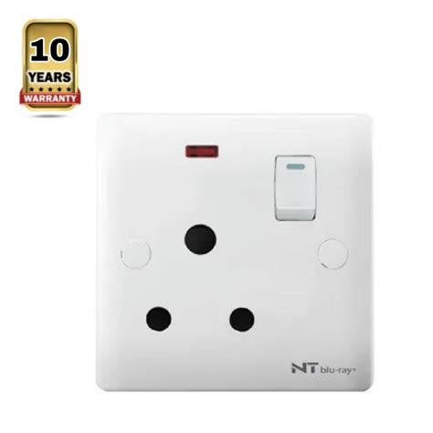 Primo 15a 3 Pin Round Socket With Switch White