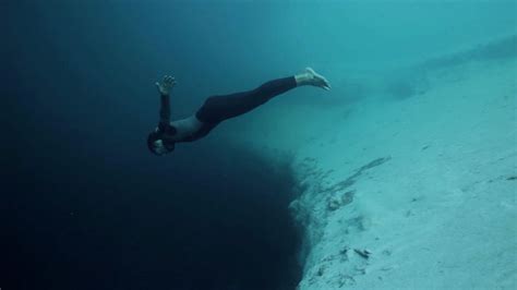 Thalassophobia Adalah Ketakutan Terhadap Laut Kenali Gejala Dan