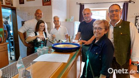 Neue Pächter für OWV Hütte in Weiherhammer Onetz